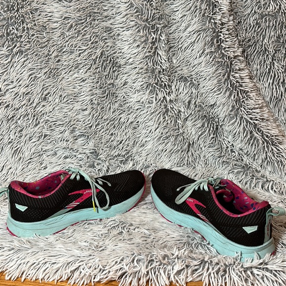 Brooks Revel 5 Fuse - Beetroot - Picture 2 of 4